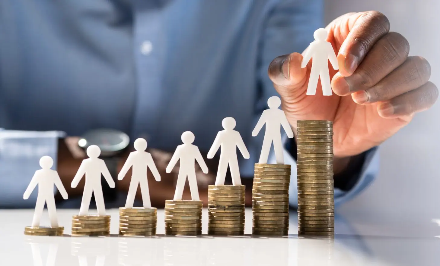 Los salarios en España subirán en 2025, según informe de Hays
