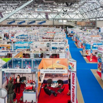 eventos-ferias-exposiciones-900x600.jpg Guía para maximizar tu presencia en ferias y exposiciones comerciales